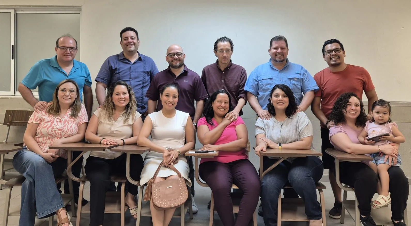 Matrimonios de la comunidad reunidos